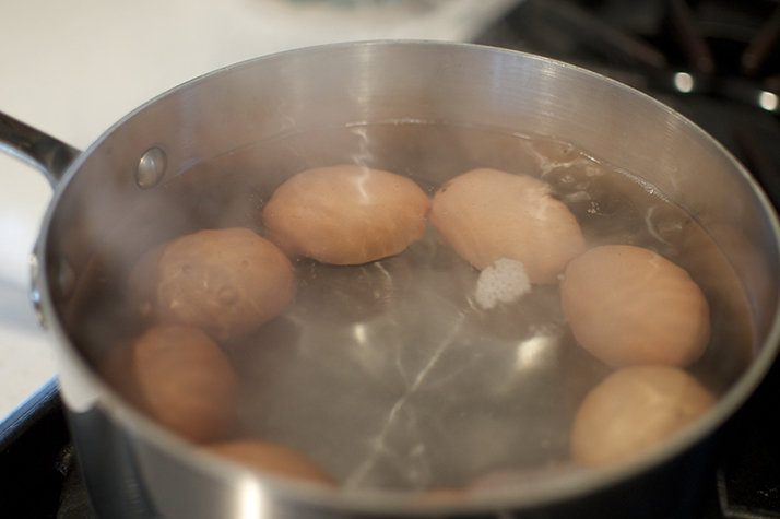 soft boil the eggs