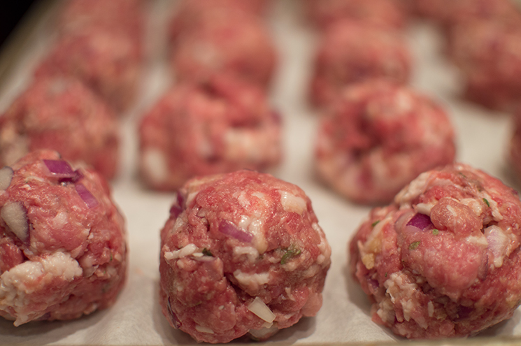 meatballs in the raw