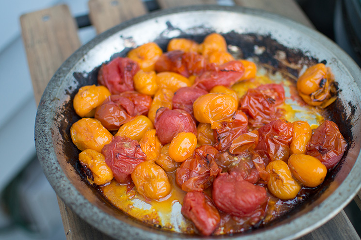 finished roasted tomatoes